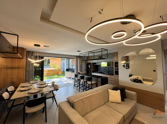 Imagem Casa com 3 Quartos à Venda, 185 m² Imagem Casa com 3 Quartos à Venda, 185 m²