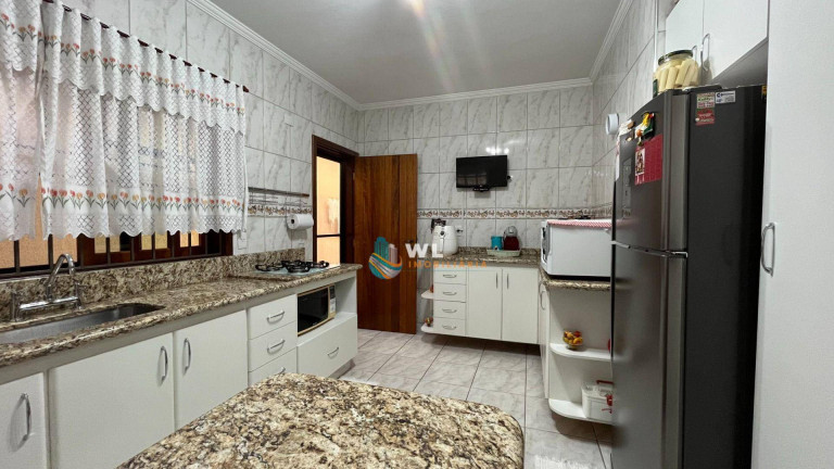 Imagem Casa com 3 Quartos à Venda, 190 m² em Santo Antônio - Louveira Imagem Casa com 3 Quartos à Venda, 190 m² em Santo Antônio - Louveira