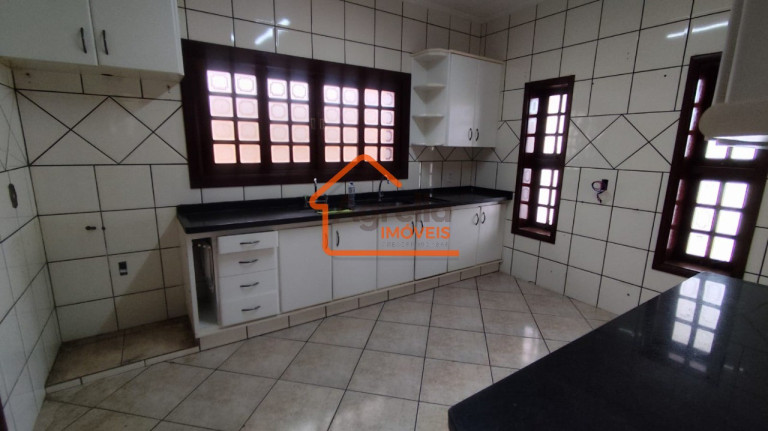 Imagem Casa com 3 Quartos à Venda, 198 m² em Jardim Flamboyant - Mogi Mirim Imagem Casa com 3 Quartos à Venda, 198 m² em Jardim Flamboyant - Mogi Mirim