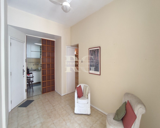 Imagem Apartamento com 2 Quartos à Venda, 62 m² em Copacabana - Rio De Janeiro