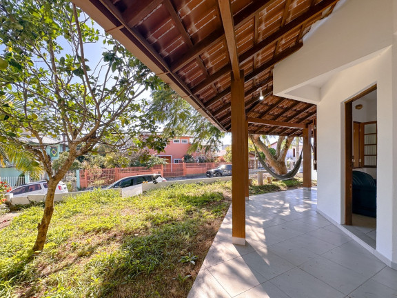 Imagem Casa com 4 Quartos à Venda, 244 m² em Ingleses Do Rio Vermelho - Florianópolis