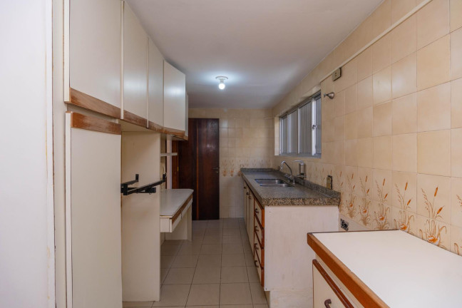 Imagem Casa com 3 Quartos à Venda, 280 m² em Seminário - Curitiba Imagem Casa com 3 Quartos à Venda, 280 m² em Seminário - Curitiba