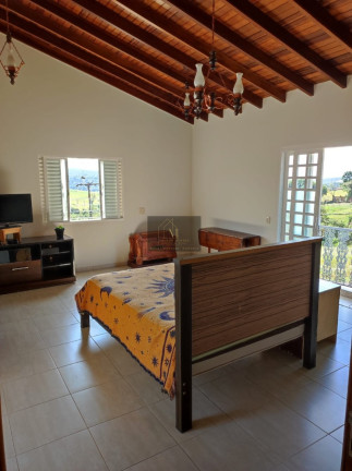Imagem Casa com 5 Quartos para Alugar, 1.300 m² em Centro - Japira