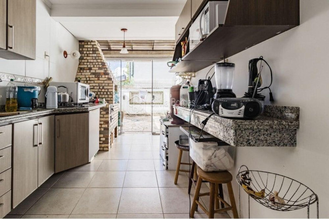 Imagem Sobrado com 2 Quartos à Venda, 80 m² em Guarujá - Porto Alegre