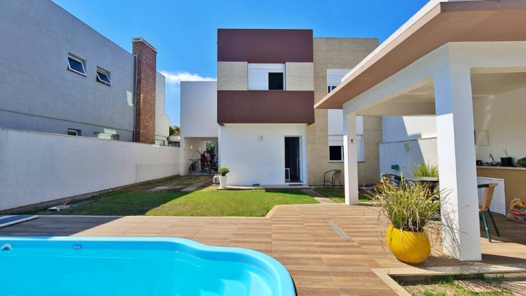 Imagem Casa com 4 Quartos à Venda, em Noiva Do Mar - Xangri-lá Imagem Casa com 4 Quartos à Venda, em Noiva Do Mar - Xangri-lá