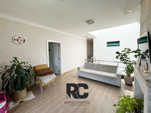 Imagem Casa com 4 Quartos à Venda, 260 m² em Aruã - Mogi Das Cruzes Imagem Casa com 4 Quartos à Venda, 260 m² em Aruã - Mogi Das Cruzes