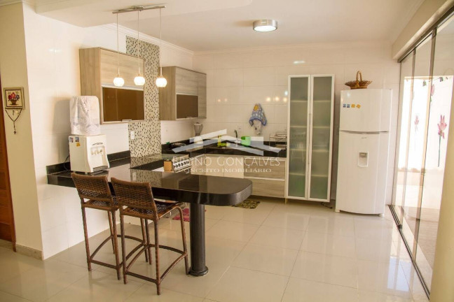 Imagem Casa com 4 Quartos à Venda, em Porto Seguro Imagem Casa com 4 Quartos à Venda, em Porto Seguro