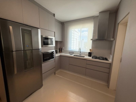 Imagem Apartamento com 3 Quartos à Venda, 135 m² em Centro - Balneário Camboriú Imagem Apartamento com 3 Quartos à Venda, 135 m² em Centro - Balneário Camboriú