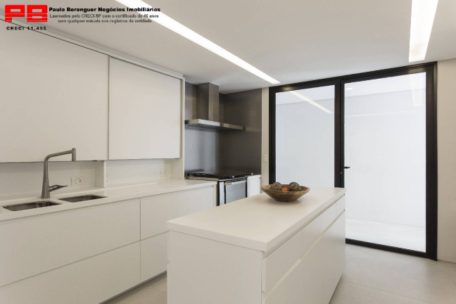 Imagem Casa com 3 Quartos à Venda, 723 m² em Jardim Paulista - São Paulo Imagem Casa com 3 Quartos à Venda, 723 m² em Jardim Paulista - São Paulo