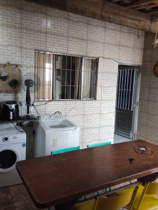 Imagem Casa com 2 Quartos à Venda, 70 m² em Centro - Mongaguá Imagem Casa com 2 Quartos à Venda, 70 m² em Centro - Mongaguá