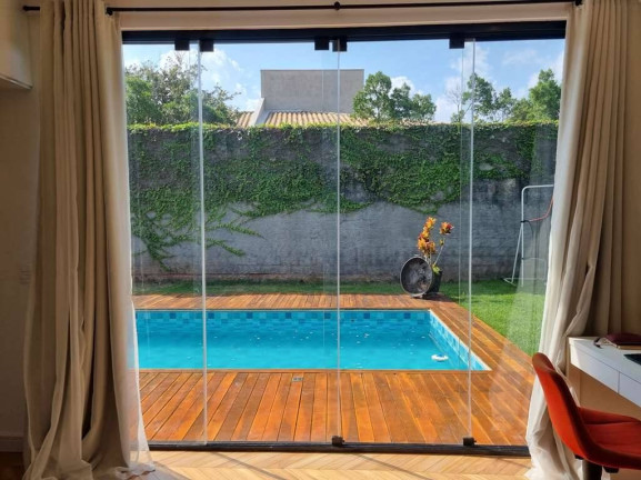 Imagem Casa com 3 Quartos à Venda, em Chácara Eliana - Cotia Imagem Casa com 3 Quartos à Venda, em Chácara Eliana - Cotia