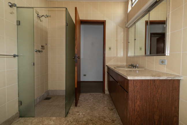 Imagem Casa com 5 Quartos à Venda, 209 m² em Moema - São Paulo Imagem Casa com 5 Quartos à Venda, 209 m² em Moema - São Paulo