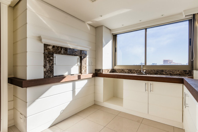 Imagem Apartamento com 2 Quartos à Venda, 179 m² em Rio Branco - Porto Alegre Imagem Apartamento com 2 Quartos à Venda, 179 m² em Rio Branco - Porto Alegre