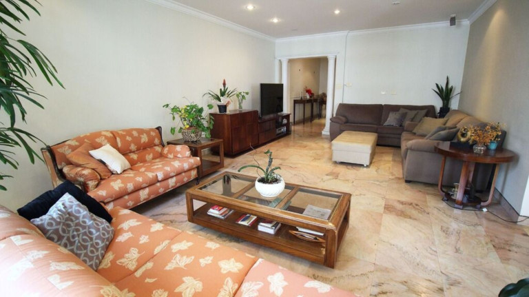 Imóvel com 3 Quartos à Venda, 210 m² em Santa Cecília - São Paulo