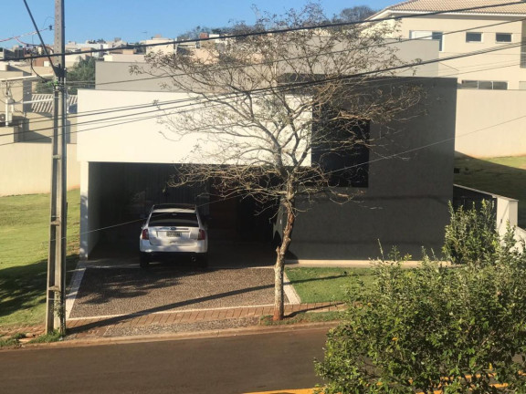Imagem Casa com 4 Quartos à Venda, 224 m² em Esperança - Londrina