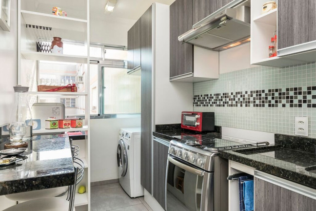 Imagem Apartamento com 2 Quartos à Venda, 52 m² em Santo Antônio - Porto Alegre Imagem Apartamento com 2 Quartos à Venda, 52 m² em Santo Antônio - Porto Alegre