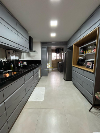 Imagem Imóvel com 4 Quartos à Venda, 147 m² em Jardim Camburi - Vitória
