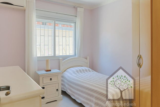 Imagem Casa com 4 Quartos à Venda, 295 m² em Trindade - Florianópolis Imagem Casa com 4 Quartos à Venda, 295 m² em Trindade - Florianópolis