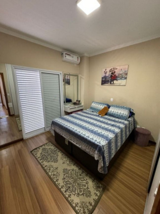 Imagem Sobrado com 3 Quartos à Venda, 199 m² em Vila São Sebastião - Mogi Das Cruzes Imagem Sobrado com 3 Quartos à Venda, 199 m² em Vila São Sebastião - Mogi Das Cruzes
