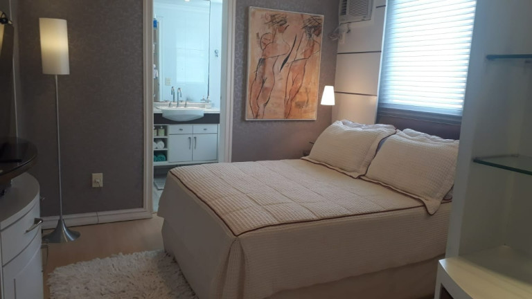 Imagem Cobertura com 3 Quartos à Venda, 204 m² em Centro - Florianópolis