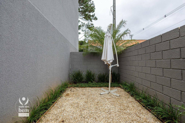 Imagem Sobrado com 3 Quartos à Venda, 112 m² em Santa Cândida - Curitiba