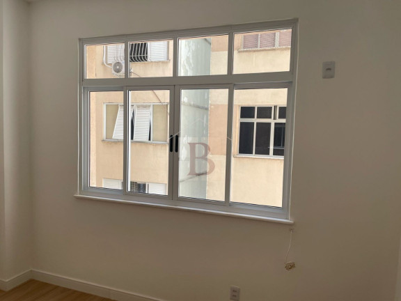 Imagem Imóvel com 3 Quartos à Venda, 100 m² em Icaraí - Niterói Imagem Imóvel com 3 Quartos à Venda, 100 m² em Icaraí - Niterói