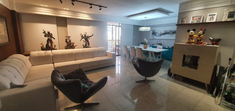 Imagem Apartamento com 4 Quartos à Venda, 220 m² em Ingá - Niterói