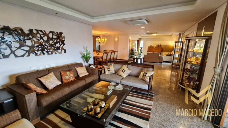 Imagem Apartamento com 3 Quartos à Venda, 303 m² em Patriolino Ribeiro - Fortaleza Imagem Apartamento com 3 Quartos à Venda, 303 m² em Patriolino Ribeiro - Fortaleza