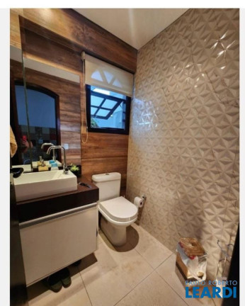 Imagem Sobrado com 4 Quartos para Alugar, 404 m² em Campestre - Santo André Imagem Sobrado com 4 Quartos para Alugar, 404 m² em Campestre - Santo André