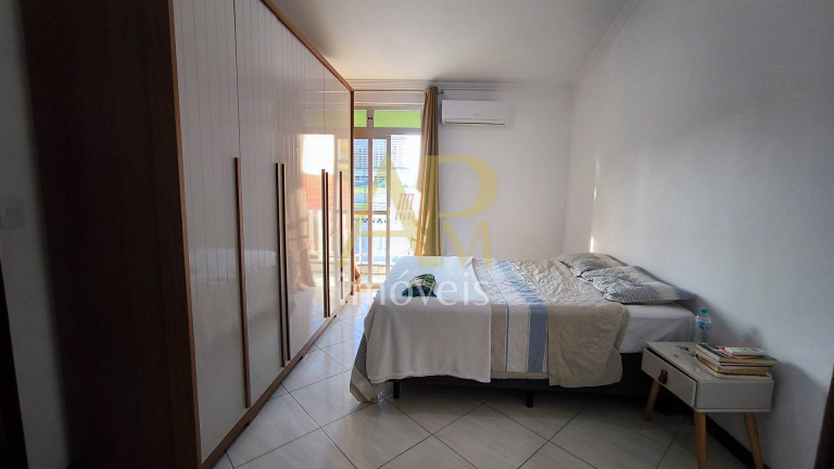 Imagem Casa com 3 Quartos à Venda, 300 m² em Praia João Rosa - Biguaçu Imagem Casa com 3 Quartos à Venda, 300 m² em Praia João Rosa - Biguaçu