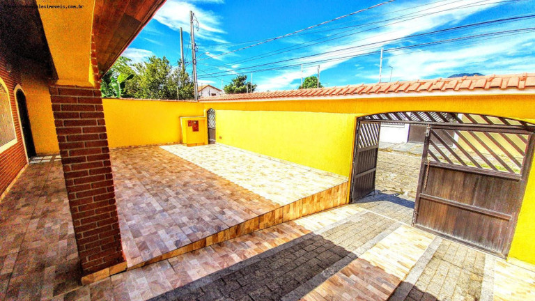 Imagem Casa com 3 Quartos à Venda, 172 m² em Balneário Flórida - Peruíbe