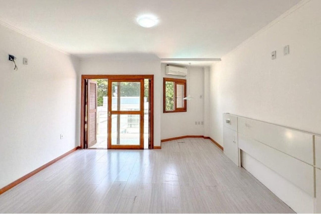 Imagem Casa com 4 Quartos à Venda, 435 m² em Lomba Do Pinheiro - Porto Alegre Imagem Casa com 4 Quartos à Venda, 435 m² em Lomba Do Pinheiro - Porto Alegre