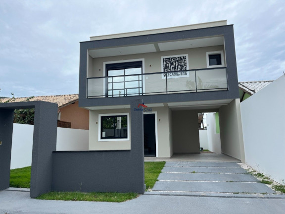 Sobrado com 3 Quartos à Venda, 180 m² em São João Do Rio Vermelho - Florianópolis