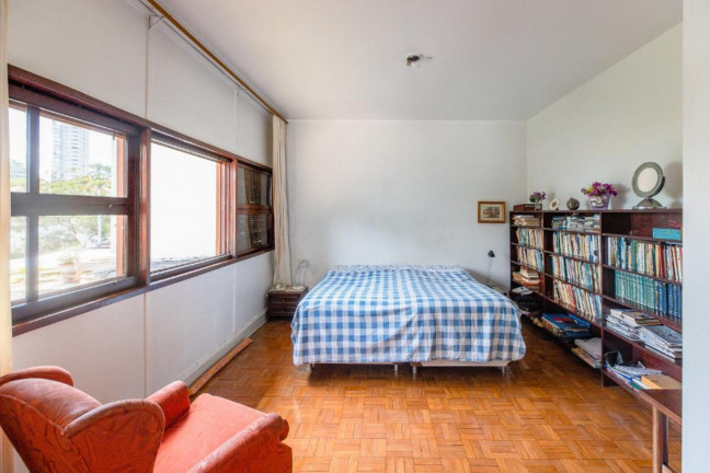 Imagem Imóvel com 4 Quartos à Venda, em Vila Mariana - São Paulo Imagem Imóvel com 4 Quartos à Venda, em Vila Mariana - São Paulo