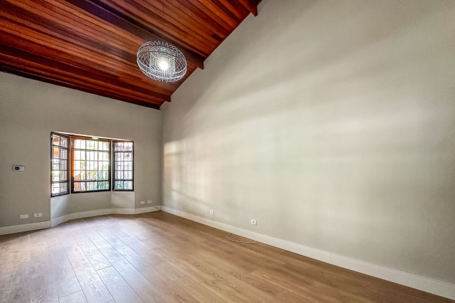 Imagem Casa com 5 Quartos à Venda, 239 m² em Jardim Santa Bárbara - Atibaia Imagem Casa com 5 Quartos à Venda, 239 m² em Jardim Santa Bárbara - Atibaia
