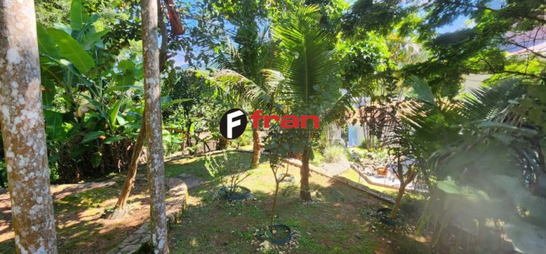 Imagem Casa com 5 Quartos à Venda, 535 m² em Itacorubi - Florianópolis