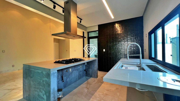Imagem Casa de Condomínio com 3 Quartos à Venda, 240 m² em Loteamento Caribe - Palmas Imagem Casa de Condomínio com 3 Quartos à Venda, 240 m² em Loteamento Caribe - Palmas
