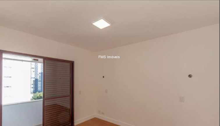 Imagem Imóvel com 4 Quartos à Venda, 125 m² em Campo Belo - São Paulo Imagem Imóvel com 4 Quartos à Venda, 125 m² em Campo Belo - São Paulo