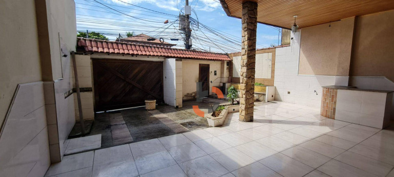 Imagem Casa com 4 Quartos à Venda, 452 m² em Cerâmica - Nova Iguaçu