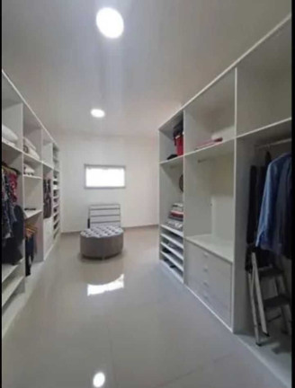 Imagem Casa com 5 Quartos à Venda, 700 m² em Parque A Equitativa - Duque De Caxias