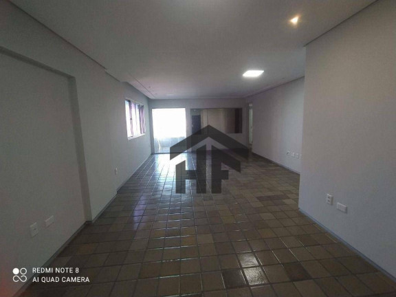 Apartamento com 3 Quartos para Alugar, 135 m² em Madalena - Recife