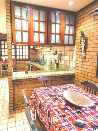Imagem Casa com 3 Quartos à Venda, 300 m² em Camboinhas - Niterói Imagem Casa com 3 Quartos à Venda, 300 m² em Camboinhas - Niterói