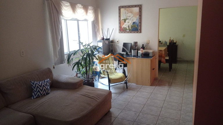 Imagem Casa com 3 Quartos à Venda, 135 m² em Jardim Novo Ii - Mogi Guaçu Imagem Casa com 3 Quartos à Venda, 135 m² em Jardim Novo Ii - Mogi Guaçu