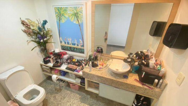 Imagem Sobrado com 3 Quartos à Venda, 384 m² em Jardim - Santo André Imagem Sobrado com 3 Quartos à Venda, 384 m² em Jardim - Santo André