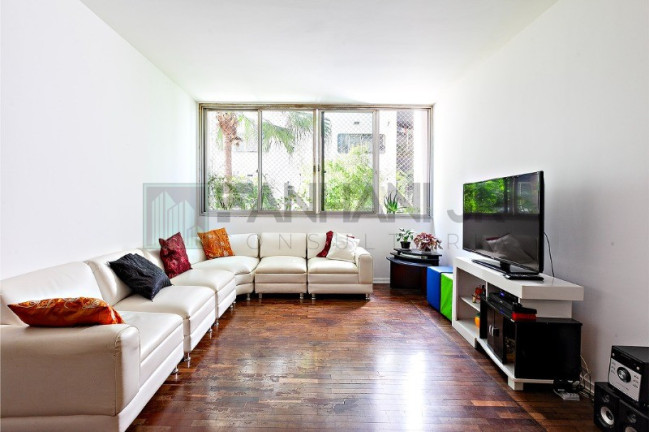 Imóvel com 3 Quartos à Venda, 130 m² em Vila Nova Conceição - São Paulo