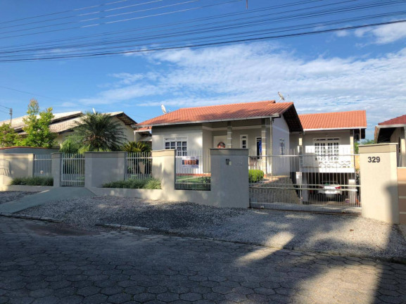 Imagem Casa com 3 Quartos à Venda, 180 m² em Cobre - Canelinha Imagem Casa com 3 Quartos à Venda, 180 m² em Cobre - Canelinha