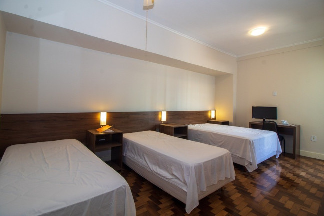 Imagem Imóvel com 1 Quarto à Venda, 27 m² em Centro Histórico - Porto Alegre Imagem Imóvel com 1 Quarto à Venda, 27 m² em Centro Histórico - Porto Alegre