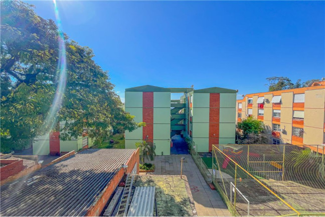 Imagem Imóvel com 3 Quartos à Venda, em Cristal - Porto Alegre Imagem Imóvel com 3 Quartos à Venda, em Cristal - Porto Alegre