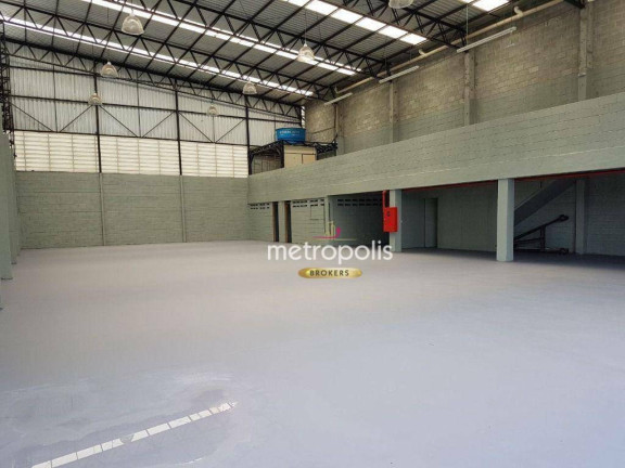 Galpão à Venda ou Locação, 440 m² em Laranjeiras - Caieiras
