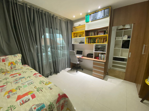 Imagem Casa com 3 Quartos à Venda, 240 m² em Ponta Negra - Manaus Imagem Casa com 3 Quartos à Venda, 240 m² em Ponta Negra - Manaus
